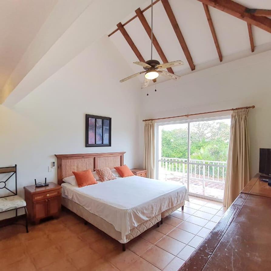 Villa Angela Плая Бланка Екстериор снимка